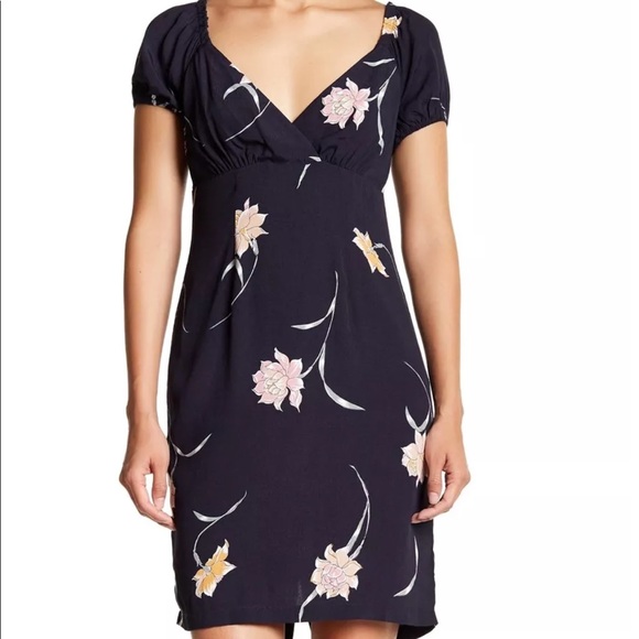 Astr Dresses & Skirts - ASTR Blue Floral Dress Astr Dresses & Skirts - ASTR Blue Floral Dress